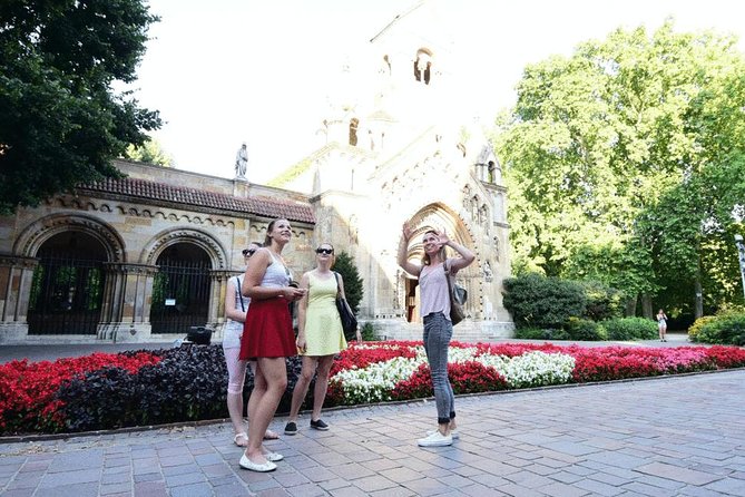 101 things in Budapest - Full Day Tour with Lunch & Metro Pass - Key things that make this tour worth your time