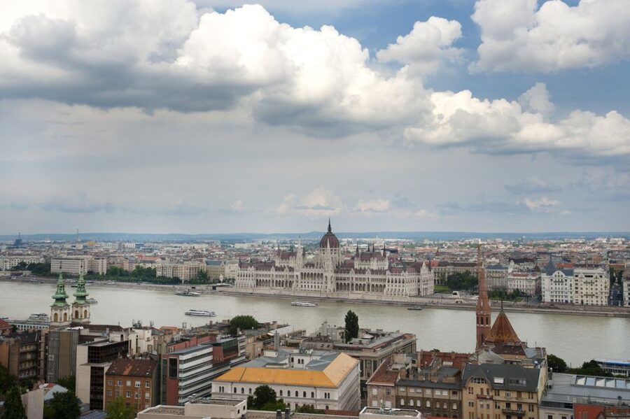 3-Hour Orientation Walking Tour of Buda and Pest - Price and logistics: why $41 feels fair for this route