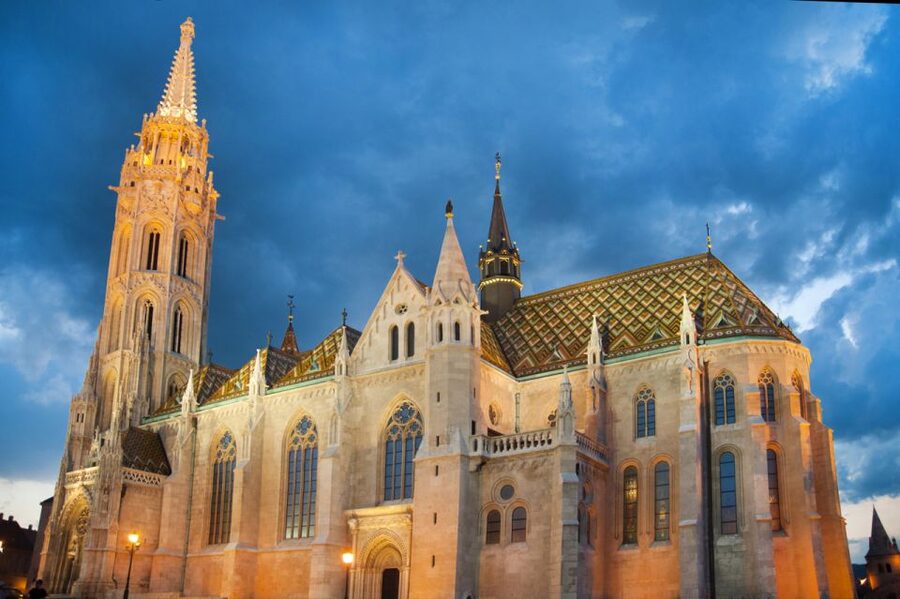 3-Hour Orientation Walking Tour of Buda and Pest - The guide is the real product, and you get strong people here