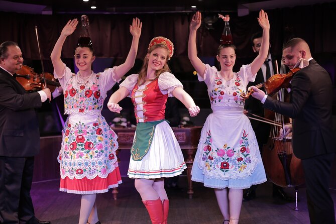 4 Course Dinner Cruise with Operetta, Folk Show and Welcome Drink - The Cruise Route at Night: Castle District to Parliament, Bridge After Bridge
