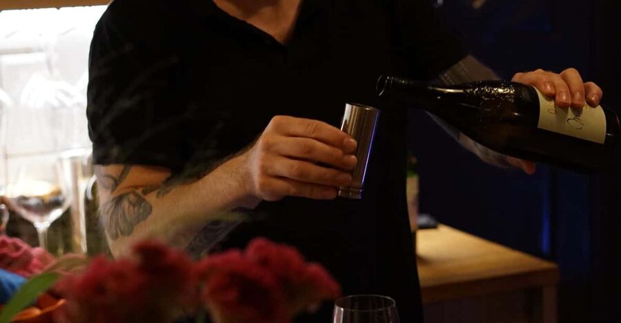 6-Tier Hungarian Wine Tasting at a Cozy Community Table - Price and value: is $46 for 1.5 hours worth it?