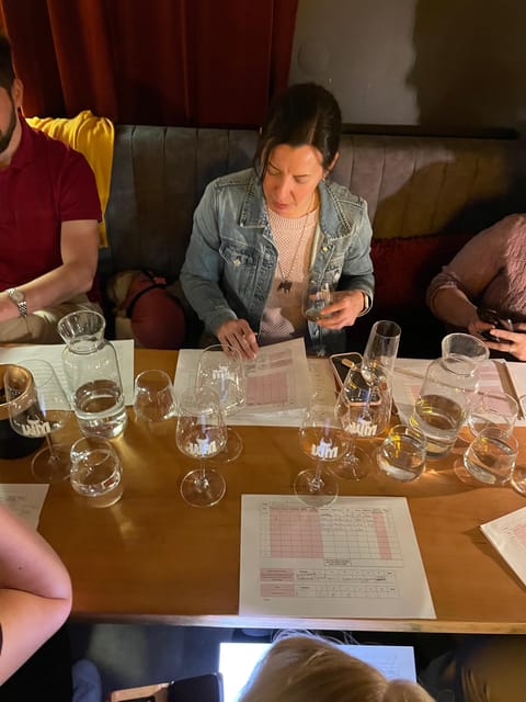 6-Tier Hungarian Wine Tasting at a Cozy Community Table - Your 90-minute flow at Bortodoor Wine Bar