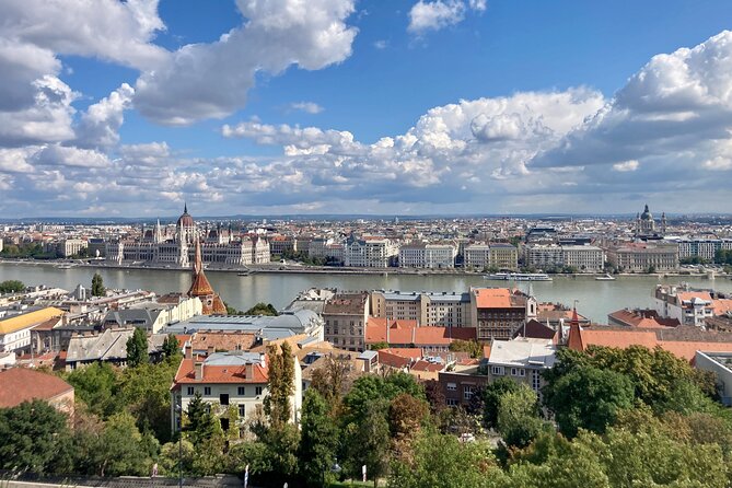 8-hour private Budapest city tour by car / minivan - Opera House and St. Stephen’s Basilica: where your tickets matter
