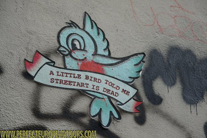 Alternative Street Art Free Walking Tour of Budapest - Key moments that make this tour worth your time