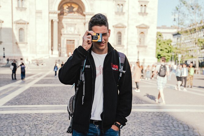 Analog Photo Trip - Meeting point to Castle District: your 3.5-hour route