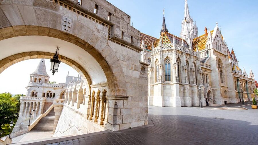 Best of Budapest: Private Walking Tour with a Local - What makes the guide’s “local” angle actually useful
