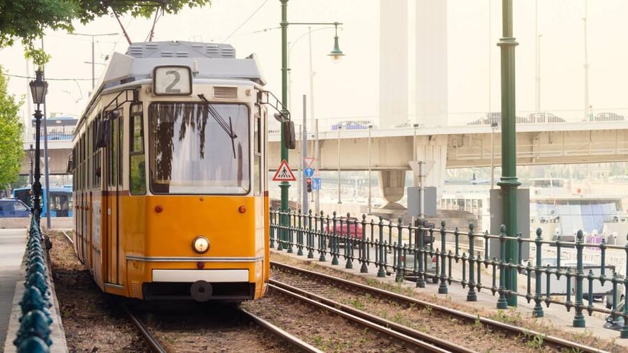 Best of Budapest: Private Walking Tour with a Local - Who this tour suits best