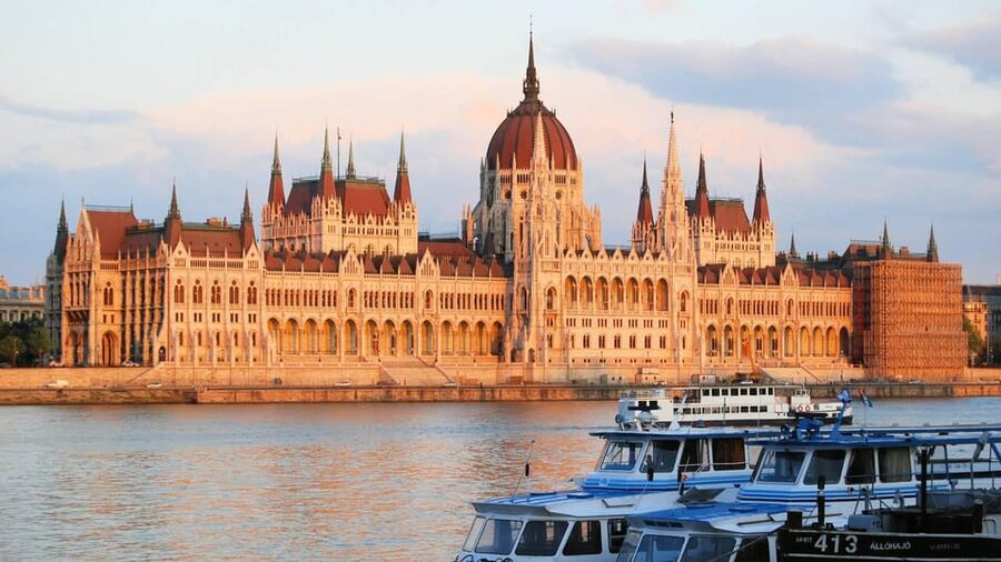 Best of Budapest: Private Walking Tour with a Local - Private and tailored: why “your pace” matters in Budapest