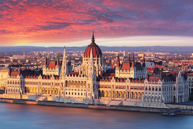 Best of Budapest Tour - Buda Castle and Parliament, The Big Symbols You Should See at Least Once
