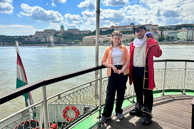 Bottomless Brunch and Cruise with Prosecco in Budapest - The 60-Minute Route, Views at Each Landmark Stop