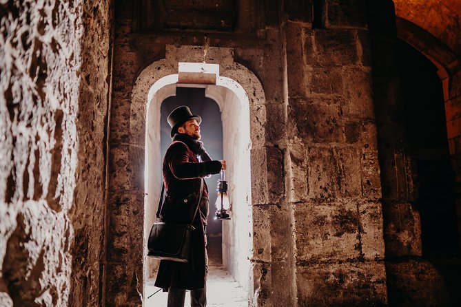 Buda Castle District Dark History, Legends and Vampire Night Tour - Zero Kilometre Stone Start: Getting Oriented Fast