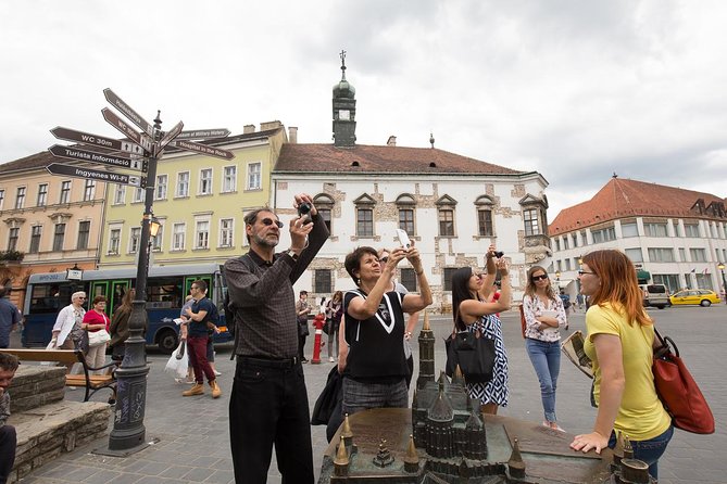 Buda Castle District Walk with Entry to Matthias Church - Holy Trinity Column and St Stephen: setting the story before the views