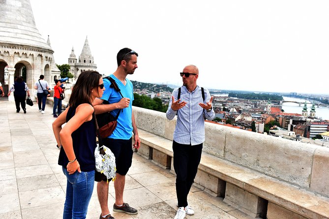 Buda Castle Walking Tour with Matthias church entry, Cake&Coffee - Getting oriented on Castle Hill, starting at Clark Ádám tér
