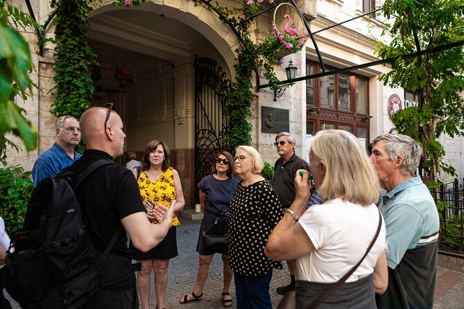 Buda Castle Walking Tour with Matthias church entry, Cake&Coffee - How the guide experience affects your afternoon
