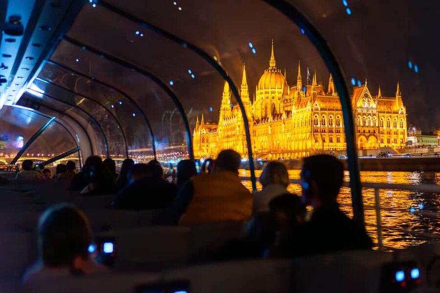 Budapest: 1-Hour Evening Sightseeing Cruise with Drink - Book It or Skip It: My Practical Call