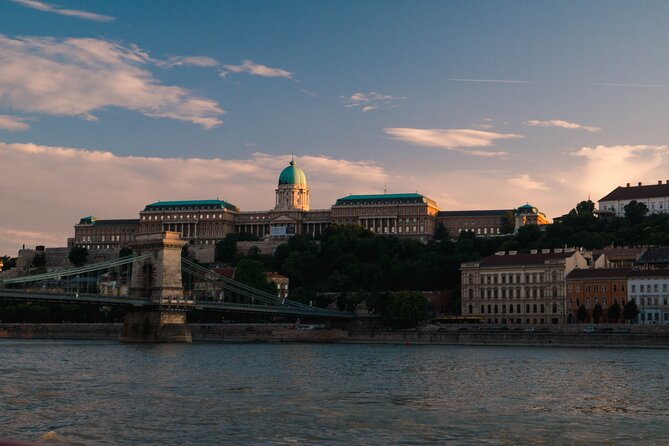 Budapest: 1-Hour Highlights Cruise with Welcome Drink - Why this Budapest Danube cruise works for limited time