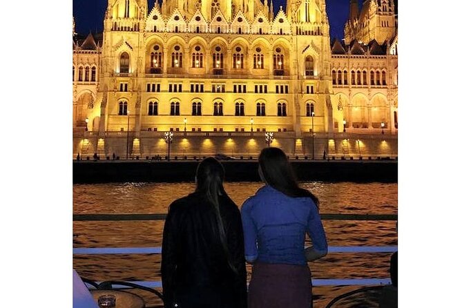 Budapest: 1-Hour Highlights Cruise with Welcome Drink - Wi-Fi on the Danube, and what you need to know about narration