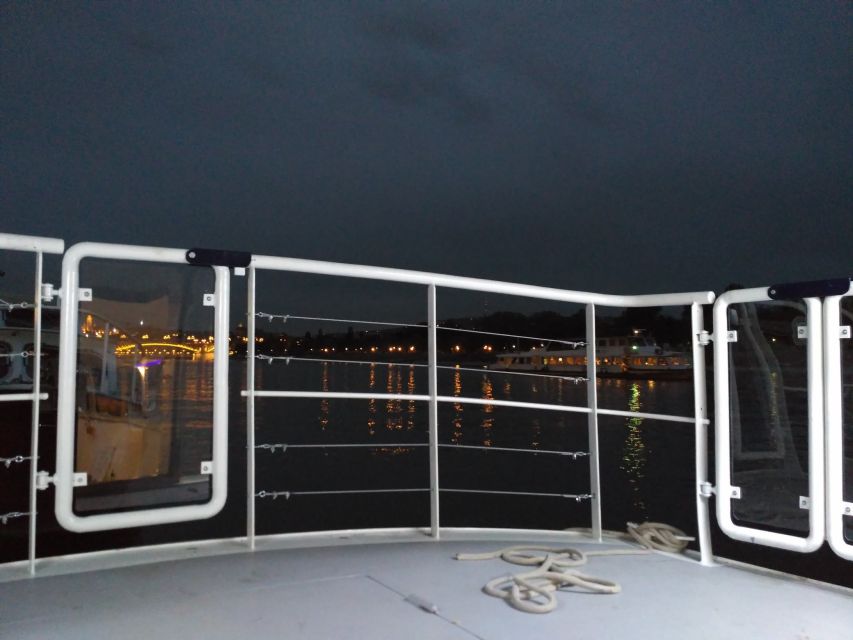 Budapest: 1-Hour Private Boat Cruise - Price Per Group: When $265 Feels Like Value