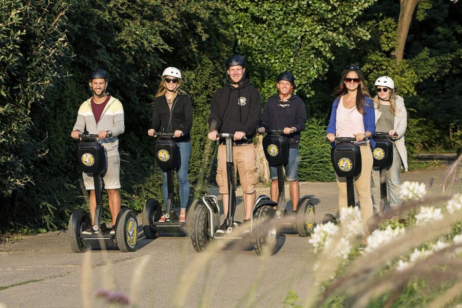 Budapest: 1-Hour Private Segway Tour - St Stephen’s Basilica area: iconic views without the entrance time