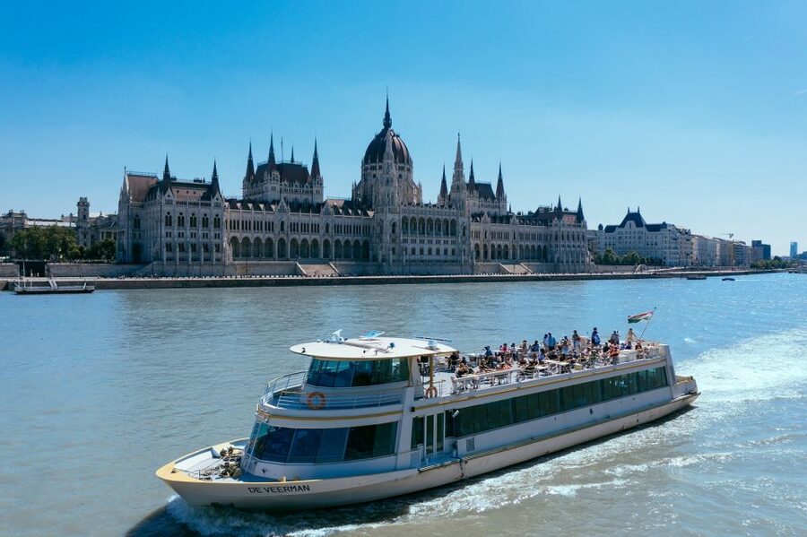 Budapest: 1-hour Sightseeing Danube River Cruise - Should you book this Danube River cruise with Eurama?
