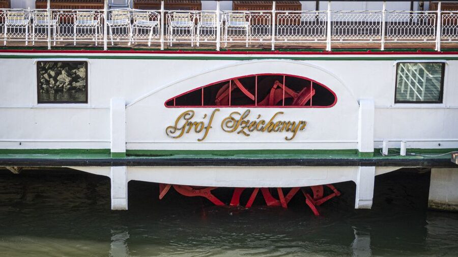Budapest: 1 hr Sunshine Booze Cruise with Prosecco - Quick Scorecard: What This Cruise Does Best