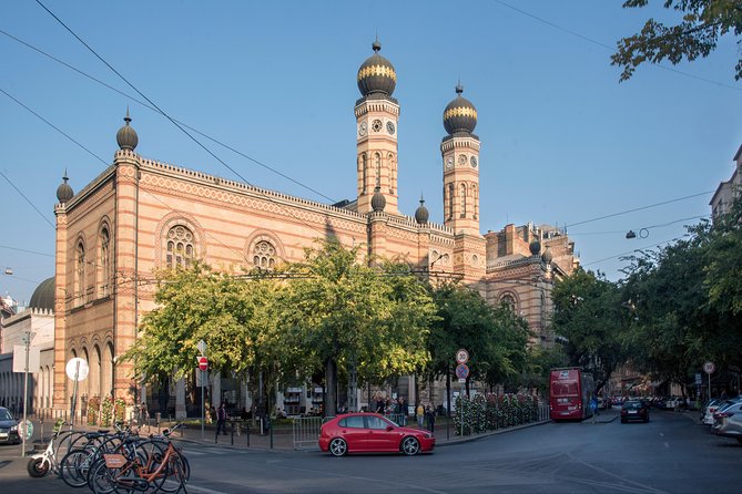 Budapest 3-Hour City Tour - Buda Castle District walk: viewpoints, Matthias Church area, and what admission means