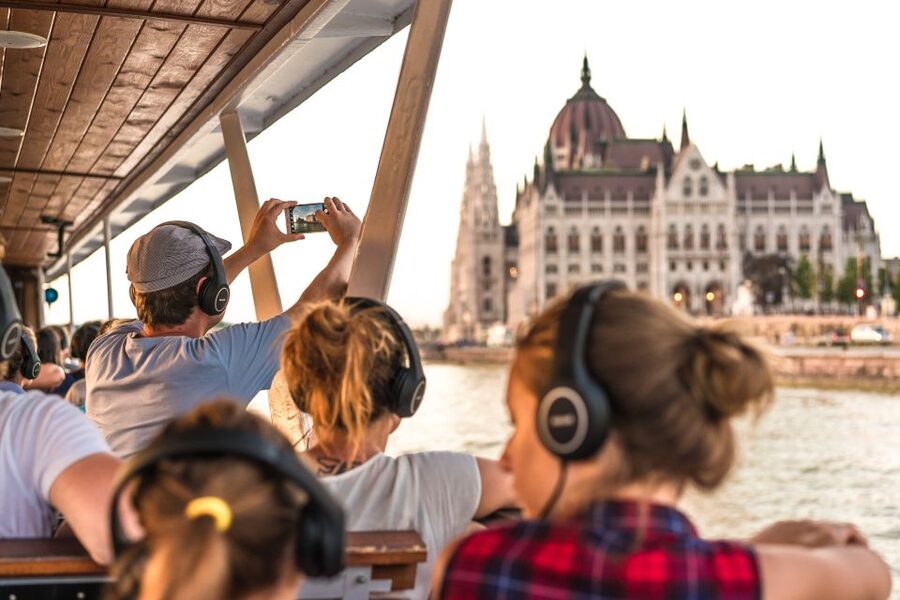 Budapest: 3-hour City Tour with Castle Walk + 1-hour Cruise - Parliament to Castle Hill: getting the Buda-side icons without stress