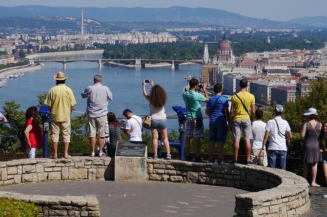 Budapest: 3-Hour Live-guided Bus Tour and 1-hour River Cruise - The Danube Cruise from Dock 6 (MAHART): A Nice Finish, with One Tech Watch-Out