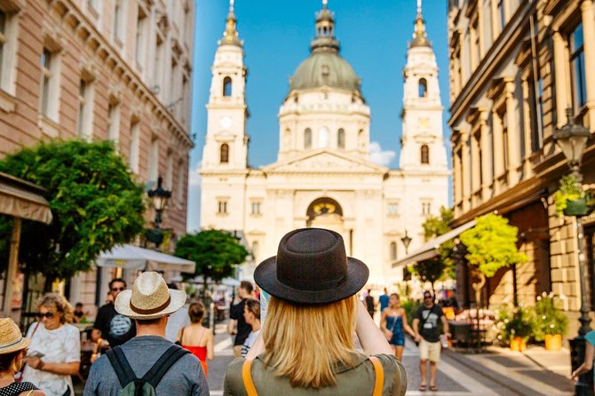 Budapest: 3-Hour Live-guided Bus Tour and 1-hour River Cruise - Guides, Group Size, and Why Small Notes Matter
