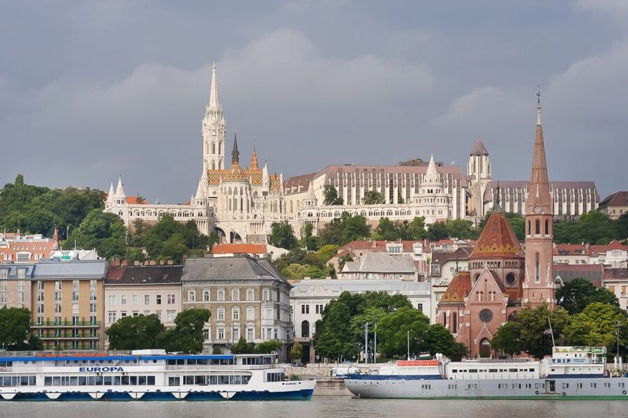Budapest 3-Hour Walking Tour in Italian - Walking Budapest in 3 hours, the Italian guide makes it click