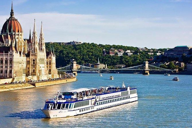 Budapest Airport Private Departure Transfer : City to Airport - Door-to-door pickup in Budapest, from hotels to your exact address