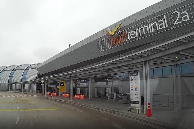 Budapest Airport Transfer - return (arrival & departure) with discount - Meeting Your Hostess and Finding Your Car Without Stress