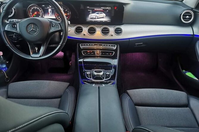 Budapest Airport transfer - Finding your driver at Budapest Airport arrivals, quickly
