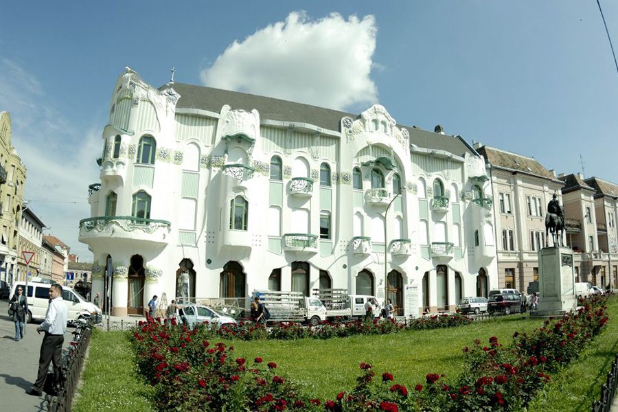 Budapest Art Nouveau Walking Tour - Day-Of-Week Changes, and How to Make Them Work for You