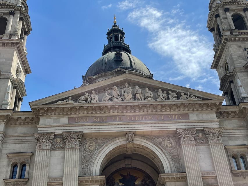 Budapest: Assist the Authorities Outdoor Escape Room Game - Who This Outdoor Escape Game Suits Best
