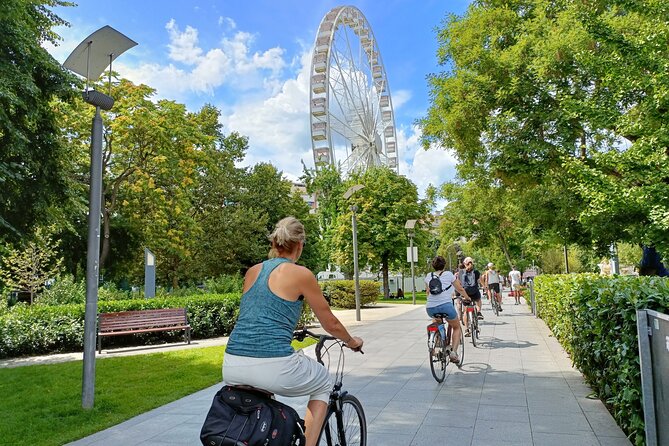 Budapest Bike Tour with Hungarian Goulash - A 4-Hour Budapest Highlights Loop, Powered by Bike Lanes