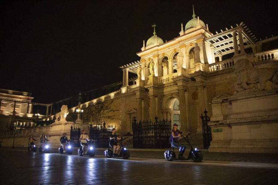 Budapest: Buda Castle E-Scooter Evening Tour - Short route vs big value: why the distance can feel different