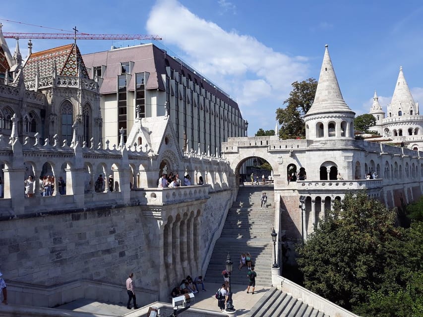 Budapest: Buda Castle Walking Tour & Folk Music Performance - Quick hits you will care about