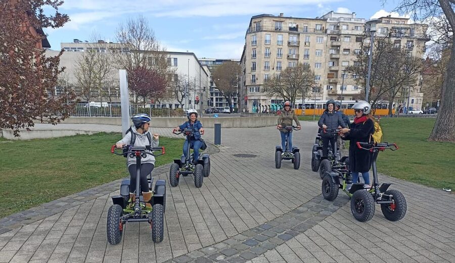 Budapest: Buda Highlights Guided Tour on Electric EZRaider - Starting point reality check: what to expect near the BudapestRaider office