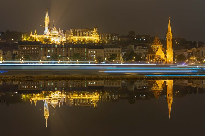 Budapest by night - private driving tour - How pickup and a private car change the whole experience