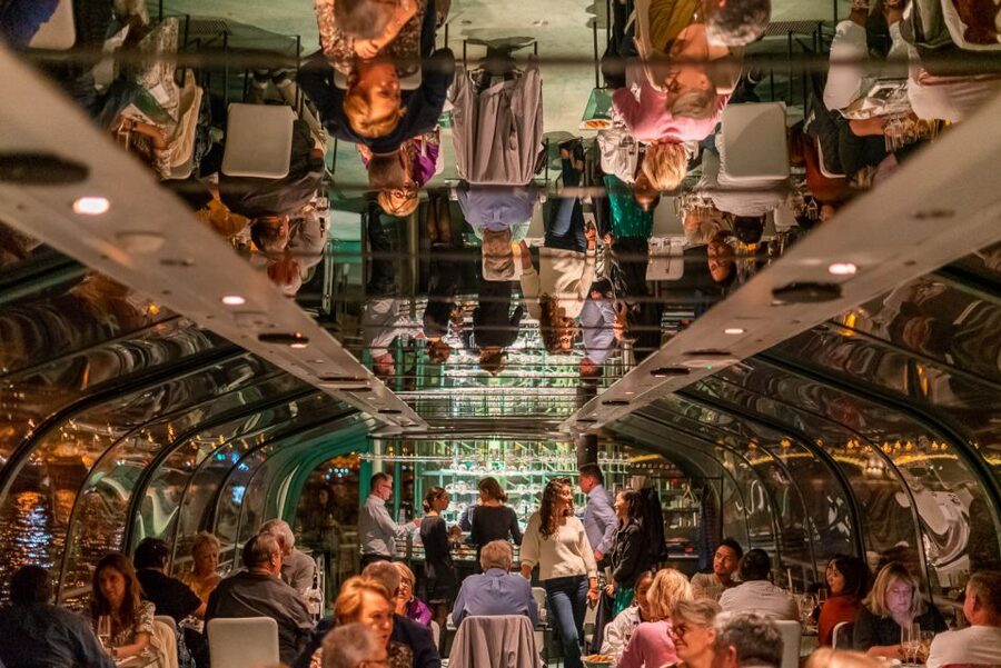 Budapest: Candlelit Dinner River Cruise with Live Music - Windows, Glass Roof, and the Photo-Perfect Setup You’re Paying For