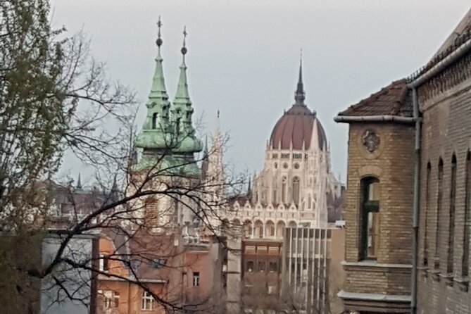 Budapest: Castle District Walking Tour - WWII and Underground Castle Hill: The Stories Under Your Feet