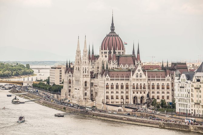 Budapest Castle Walk - Fisherman’s Bastion: city views plus the Jewish and Habsburg thread