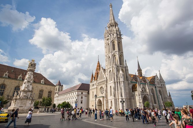 Budapest Castle Walk - Coffee break and small-group pacing that keeps it pleasant