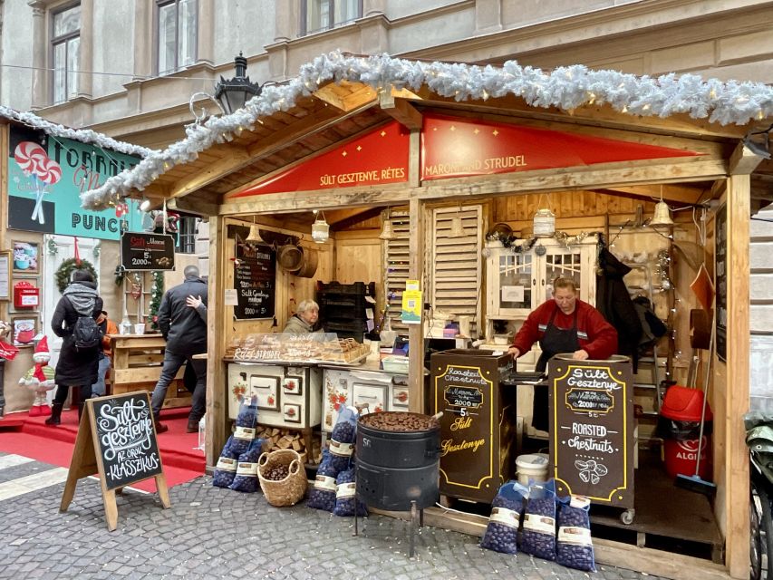 Budapest: Christmas Market Guided Walking Tour with Tastings - Handmade Gifts: Browsing With Purpose (and Without Getting Lost)
