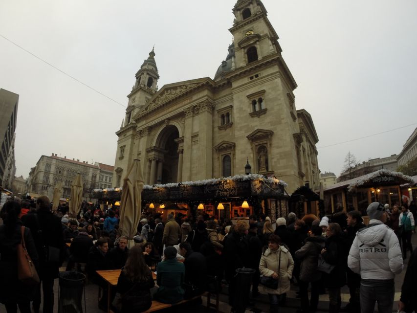 Budapest Christmas Walking Tour w Entry to Basilica - The Route: A Smart Mix of Markets and Major Sights