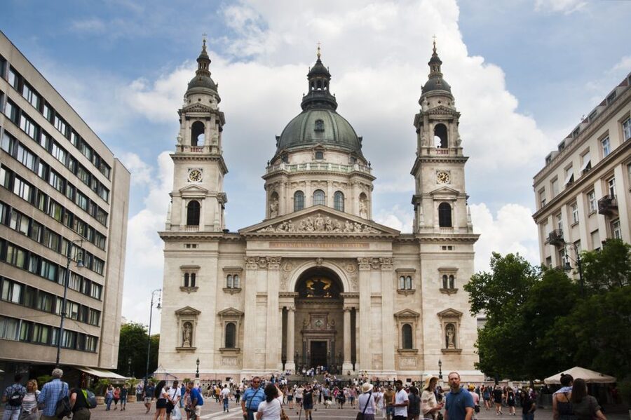 Budapest: City Center Walking Tour - Duna Corso River Promenade: Danube Views You Can Actually Use