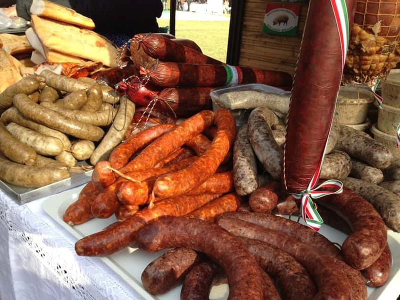 Budapest Culinary & Wine Walk—Budapest’s Signature Food Tour - Key Things You’ll Notice on This Budapest Food and Wine Walk