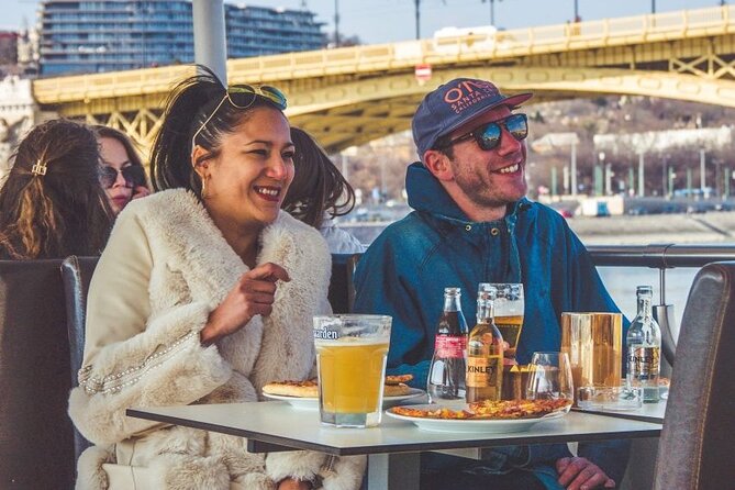 Budapest Danube Pizza Cruise with Welcome Drink - The onboard atmosphere: music, space, and how to enjoy it anyway