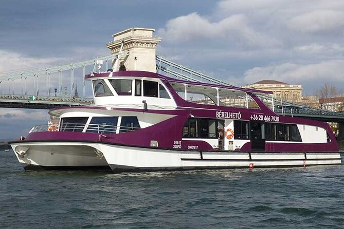 Budapest Danube Pizza Cruise with Welcome Drink - Danube views from the water: a landmark-by-landmark route